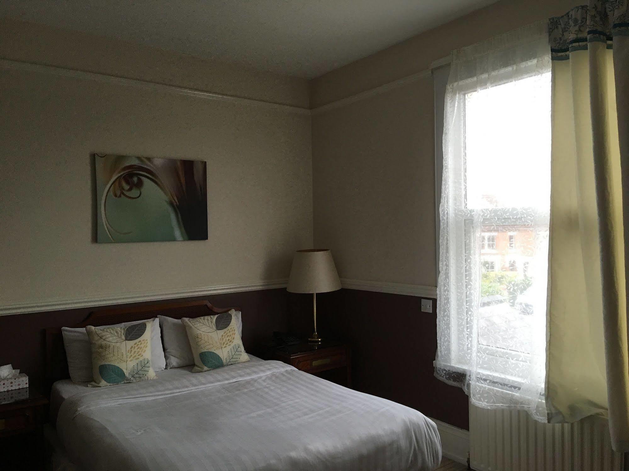 Grosvenor Hotel Rugby Buitenkant foto